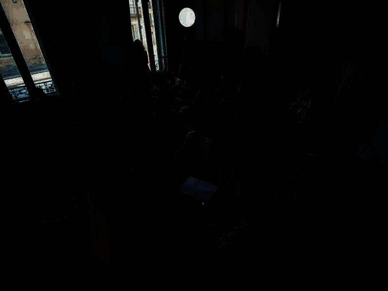 《光与影:33号远征队》游戏画面2