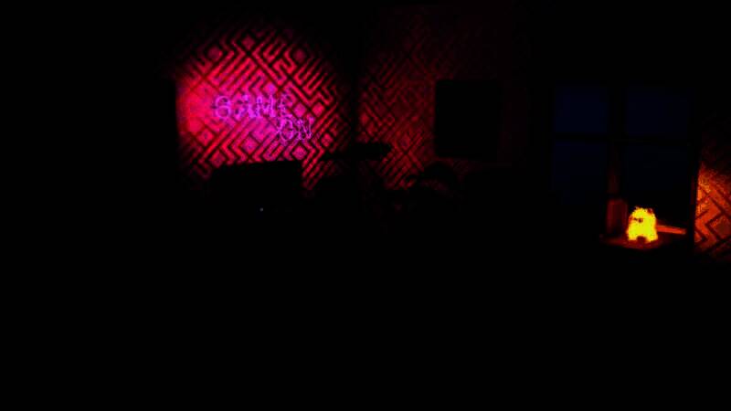 inZOI宅女游戏室内部设备图1