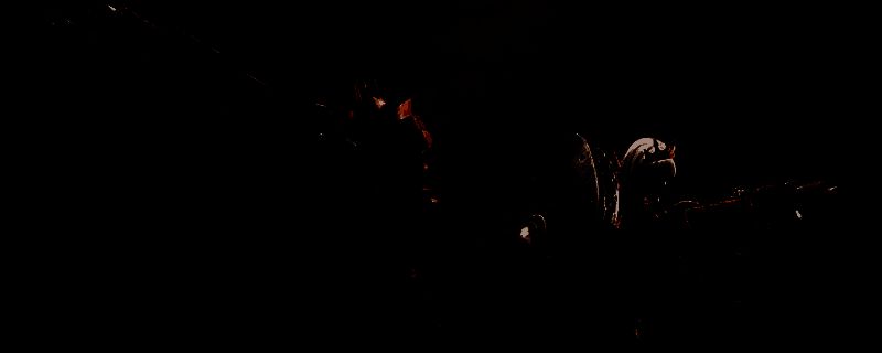 《怪物猎人：荒野》铳枪水平突刺等操作展示图