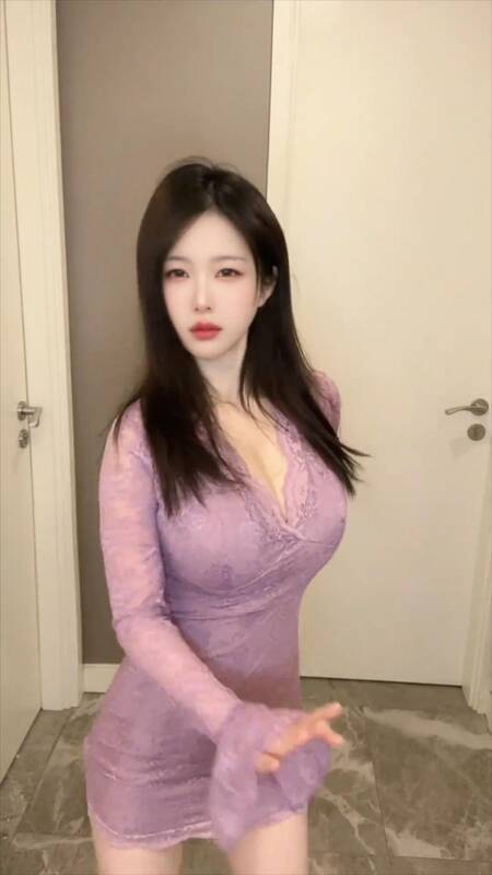 钱思怡紫衣热舞视频截图4