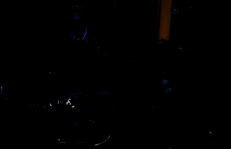 boss与小怪物围成圈的图片