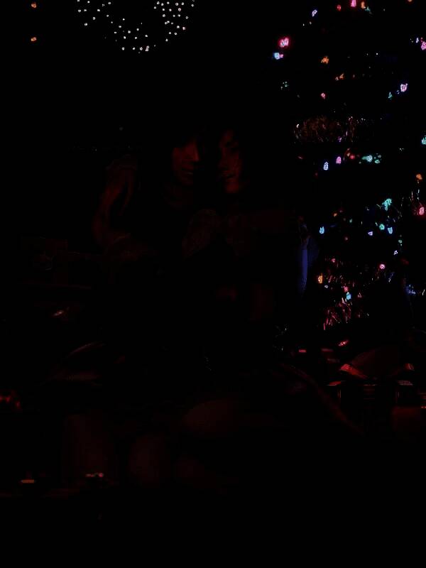 《最终幻想7》蒂法和爱丽丝3D圣诞图