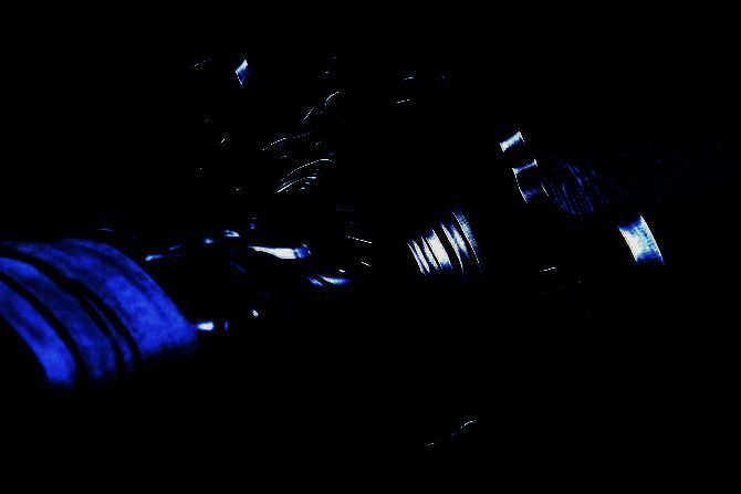 《尼尔：机械纪元》2B长刀“白之契约”细节展示2