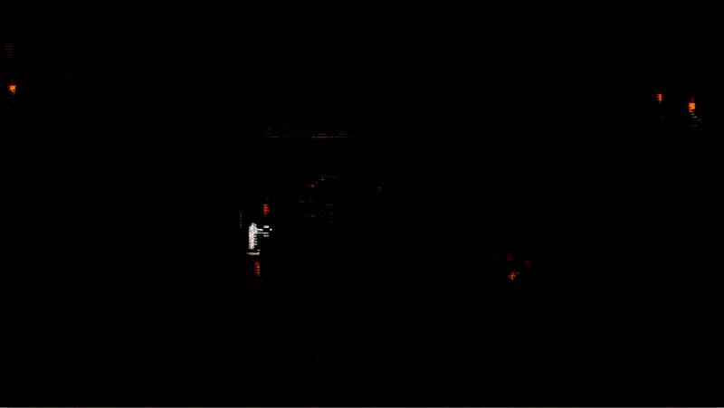 《夜不能魅》中保姆莎拉的冒险场景