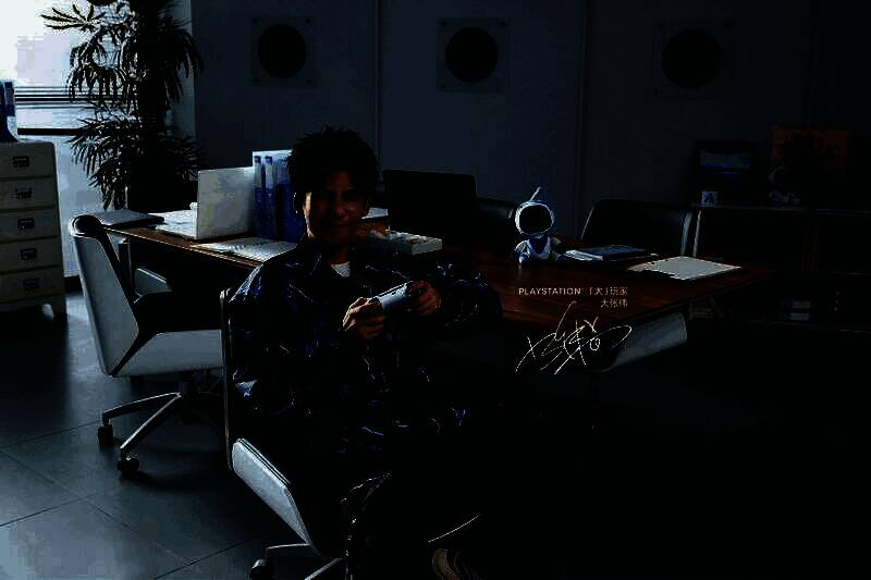 大张伟等人在游戏画面中的场景