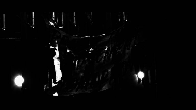 《严阵以待》DLC“Dark Waters”视频截图3