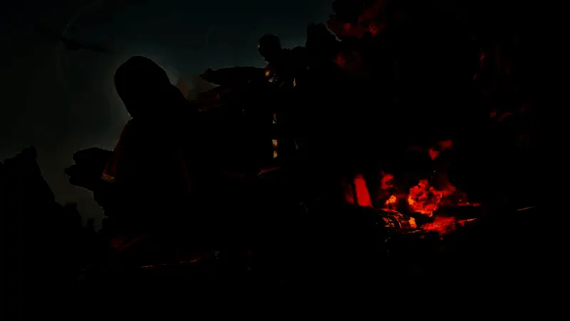 《沙丘：觉醒》玩家在游戏中互动或战斗场景图片