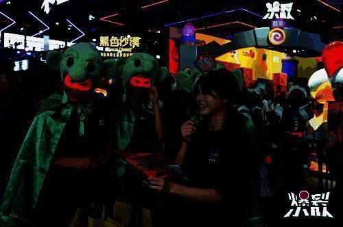 《爆裂小队》场外爆裂巡游活动画面