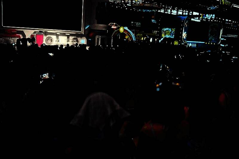 舞台下观众画面1