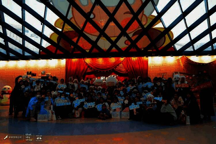 活动现场布置还原游戏场景,玩家沉浸其中