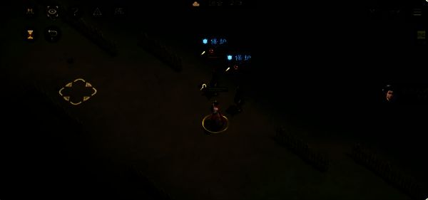 《新三国志曹操传》水源污染事件战斗画面,玩家正在治疗右侧百姓,左侧百姓状态不佳