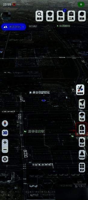 新知卫星地图APP主界面，清晰展示街景功能入口按钮