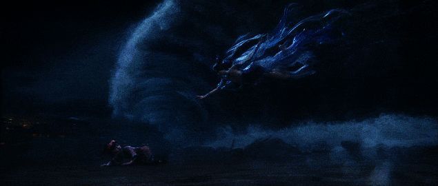 潮光流派角色在战斗中释放水系技能,特效华丽