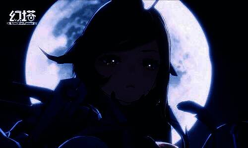 安托莉雅身穿军装,神情坚定,背景为未来战场场景