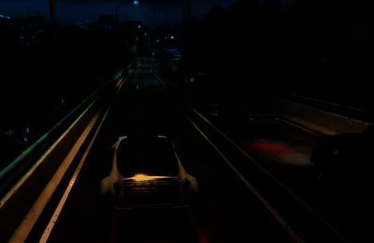 仿赛车类摩托车外观犀利,性能强劲