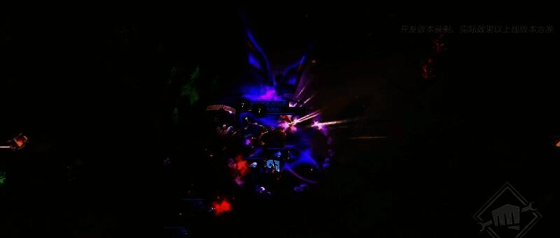 英雄们在峡谷中争夺魔鬼辣椒,每个人身上都带着不同的奇特特效