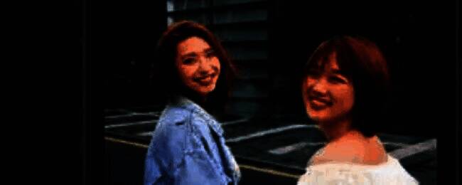 剪映Pro版本贴纸编辑界面,显示背景类型选择为透明的效果预览