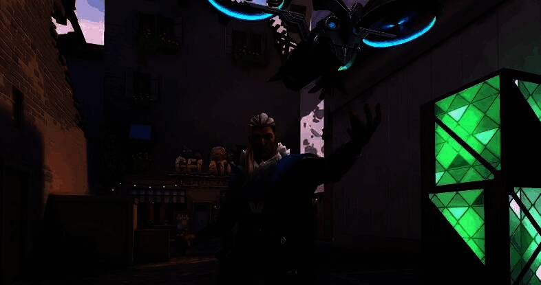 雷击箭在墙角反弹后引爆,爆炸光效覆盖走廊区域,敌人受到伤害提示