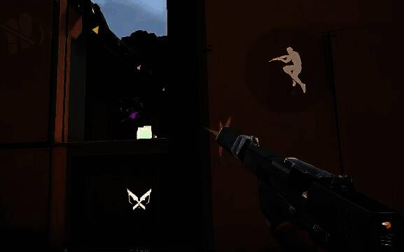 玩家手持鬼魅站在胜利结算界面,击杀数亮眼,战绩评分高,彰显其战术价值