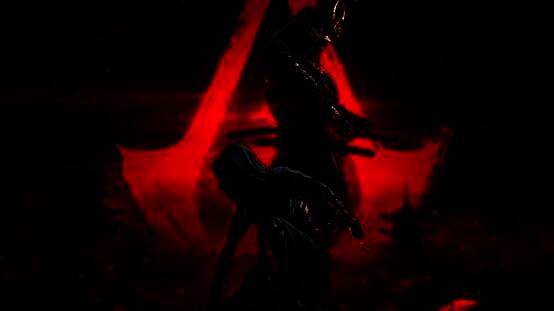 《刺客信条:影》游戏宣传画面,主角弥助身穿武士铠甲,手持长刀,背景为日本古城与樱花