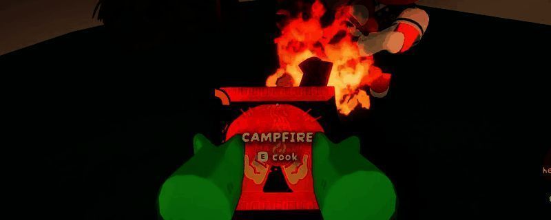 《PEAK》雪山区域场景,玩家角色手持火把在风雪中前行,周围白雪皑皑,环境寒冷肃杀