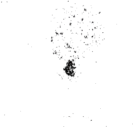 角色在亮灯状态下释放蓄力火球,火球穿透墙壁击中远处敌人