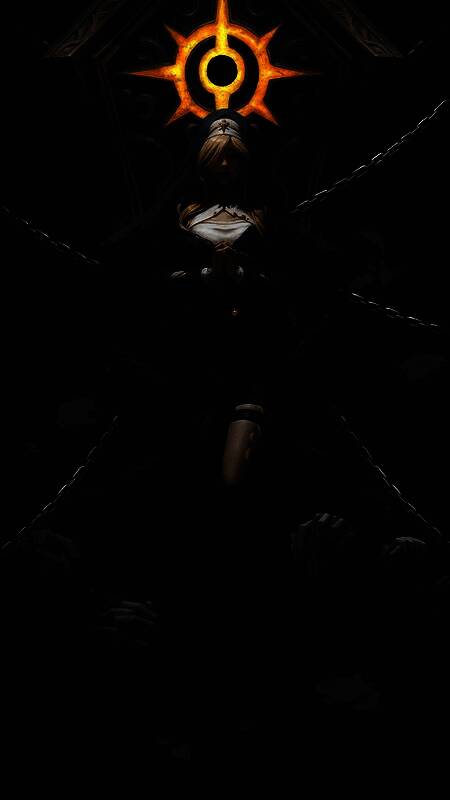 SP晨光角色立绘,银白色长发女子怀抱圣器躺在石棺中,周身环绕幽蓝色光芒与符文